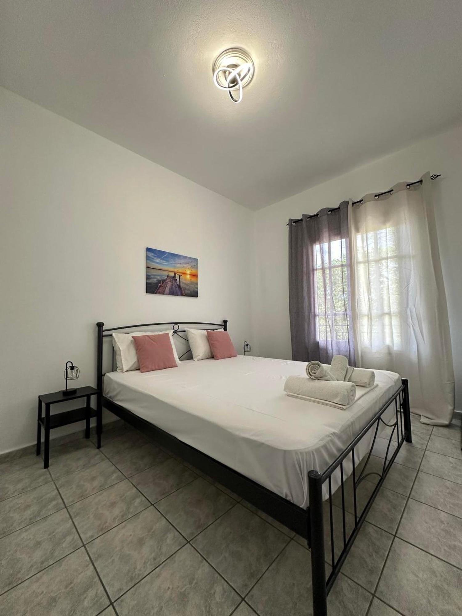 Ionian Luxury Apartments เปรามา ภายนอก รูปภาพ